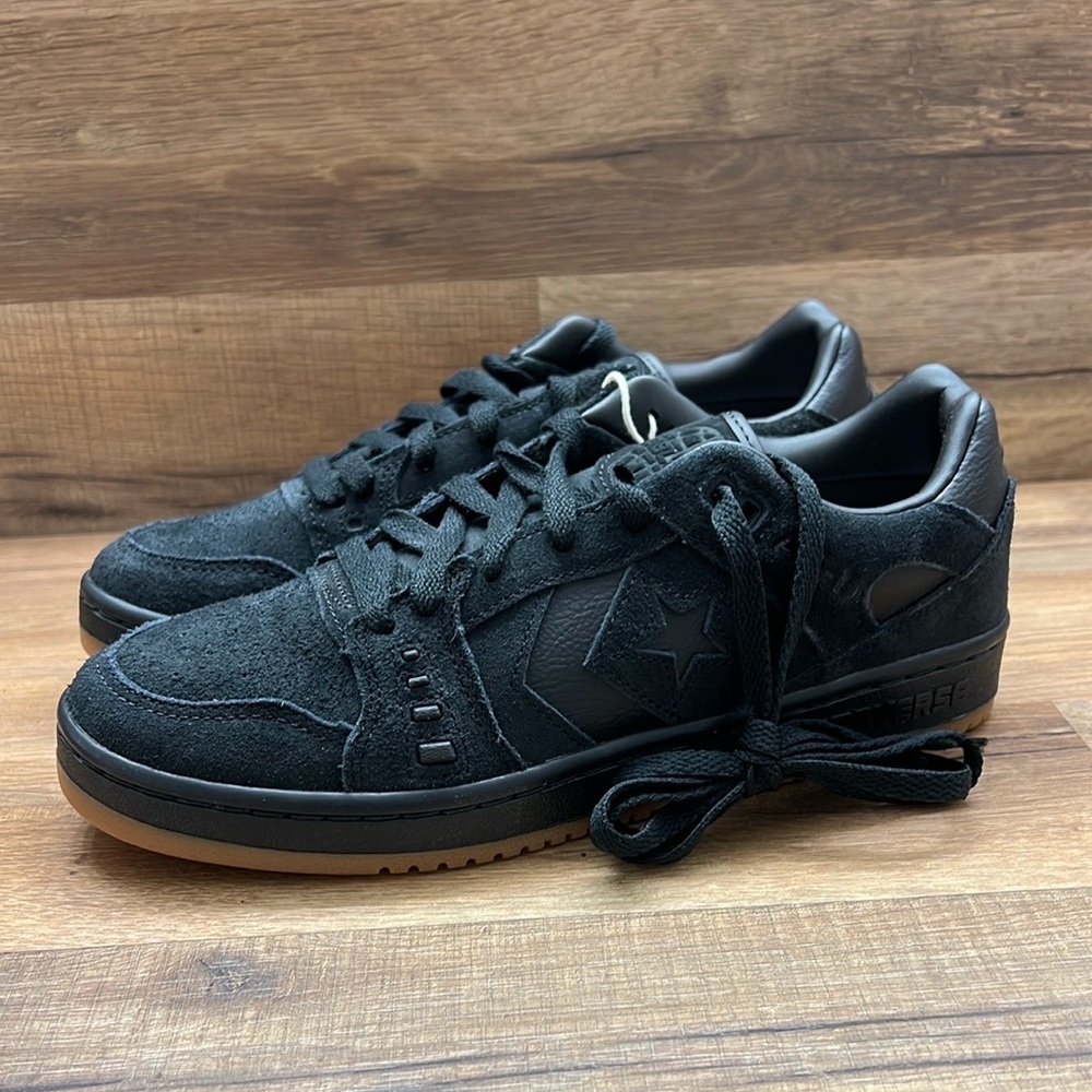Converse Black Sneakers - Picture 2 of 9